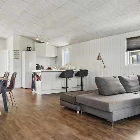 4 Bedroom Stunning In Vaeggerlose *
