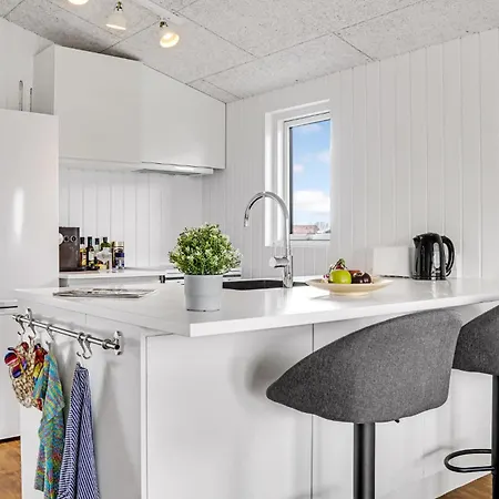 Beautiful In Vaeggerlose With Kitchen * Boto By
